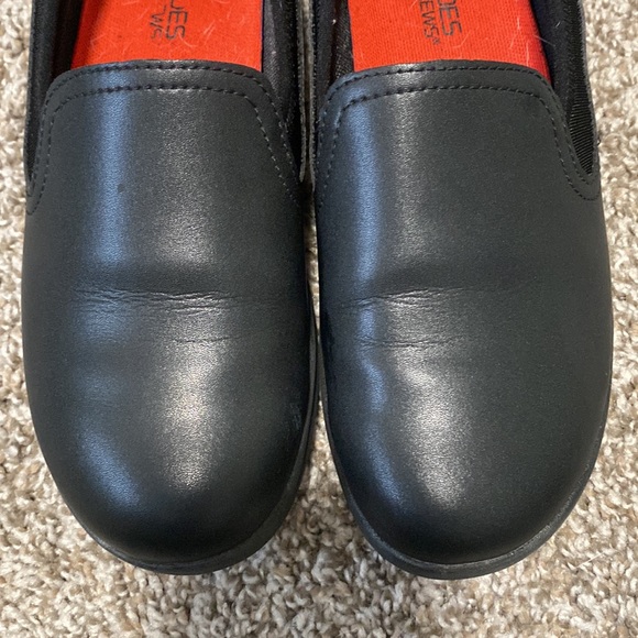 🔥SIZE 7 SHOES FOR CREWS SLIP & OIL RESISTANT SHOES🔥 - Picture 3 of 7